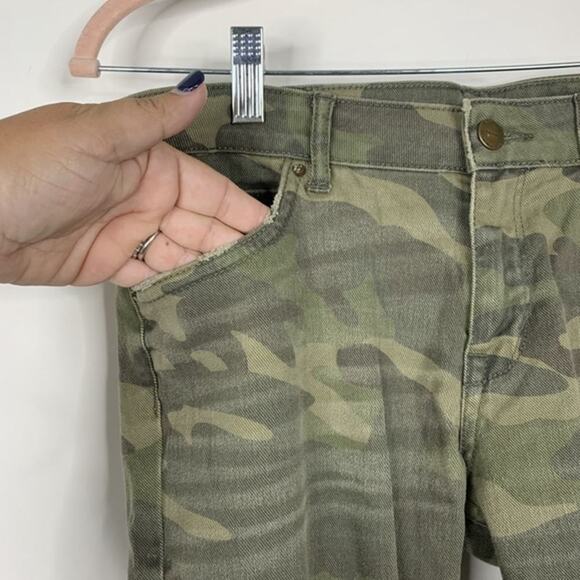 2/$30 ZARA Straight Leg Jeans 4 Camo Cropped Five-Pocket Stretch #5066 - Picture 6 of 13
